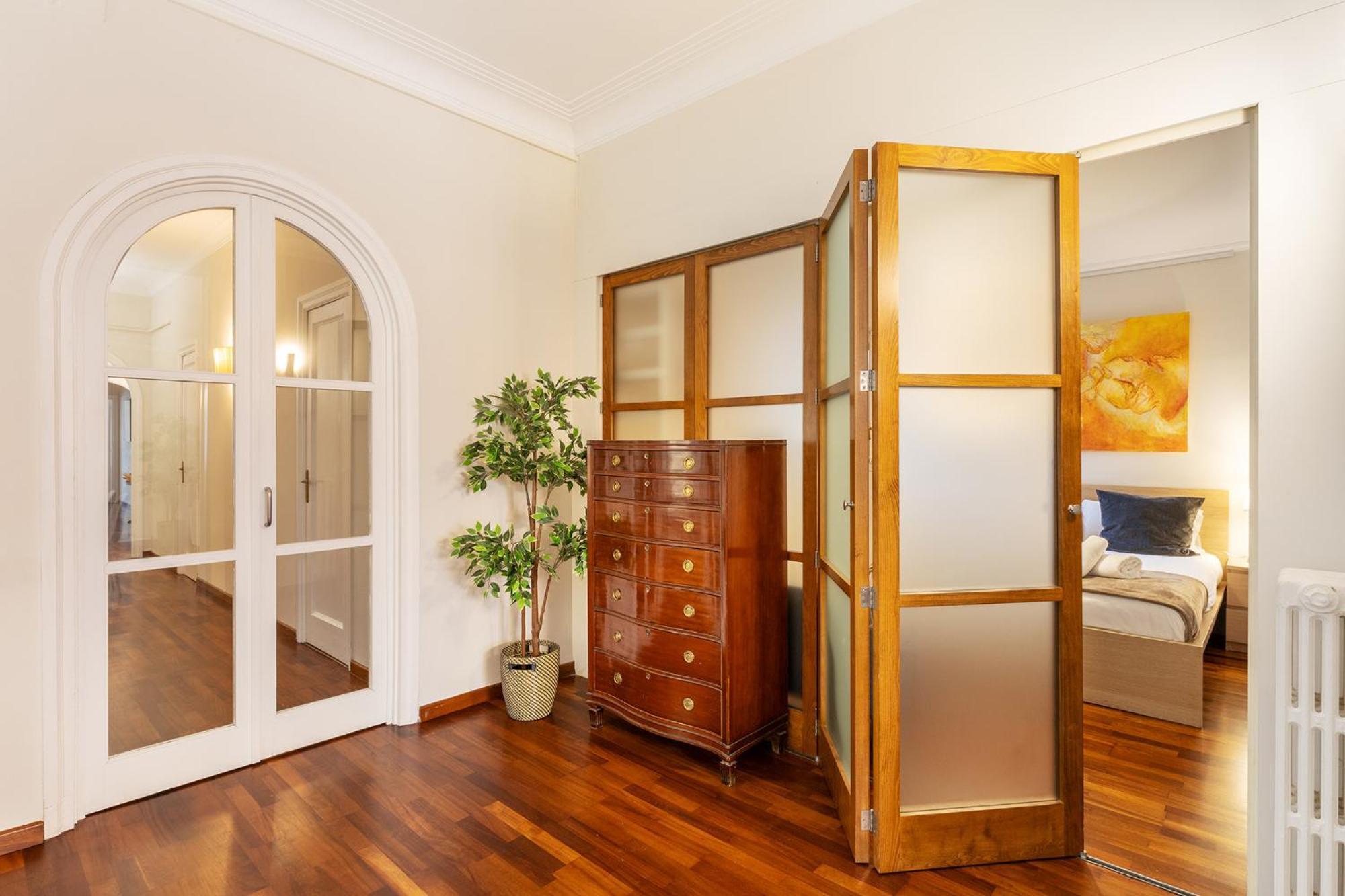 Large & Beautiful Apartment 4Min From Passeig De Gracia บาร์เซโลนา ภายนอก รูปภาพ