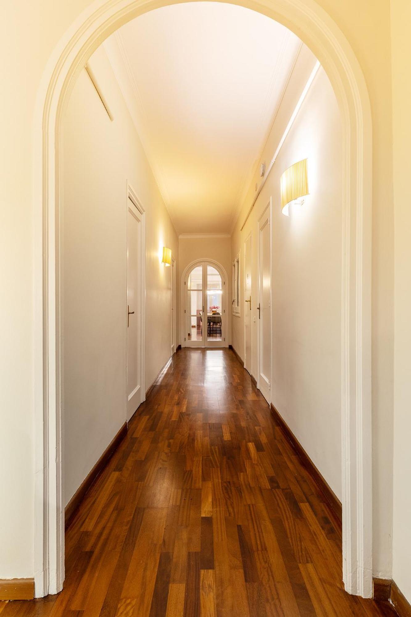 Large & Beautiful Apartment 4Min From Passeig De Gracia บาร์เซโลนา ภายนอก รูปภาพ